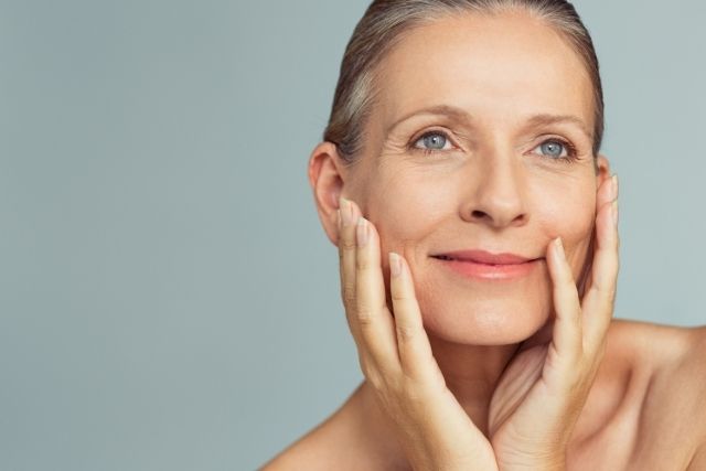 How to Choose the Best Plastic Surgeon for Your Eyelid Lift